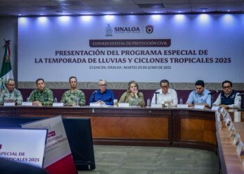 Sinaloa refuerza acciones preventivas con la instalación del Consejo Estatal de Protección Civil.