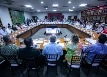 Al arribar la temporada de huracanes, el Gobernador Rocha preside instalación en sesión permanente del Consejo Estatal de Protección Civil