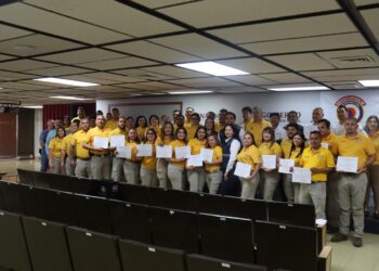 Éxito en la Graduación del Personal del Instituto Estatal de Protección Civil en el Programa Educativo «Técnico Básico en Gestión Integral del Riesgo»
