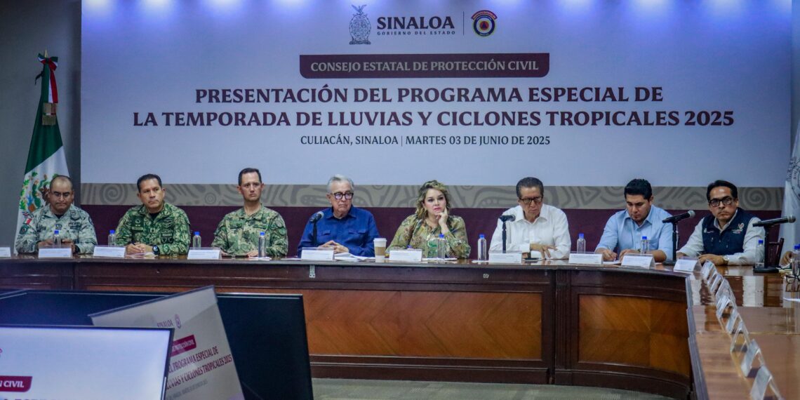 Sinaloa refuerza acciones preventivas con la instalación del Consejo Estatal de Protección Civil.